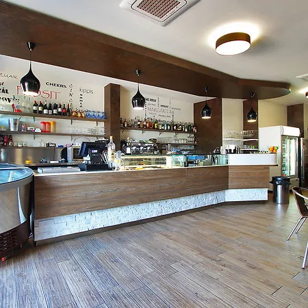Belvedere Rent Bed & Breakfast 3*