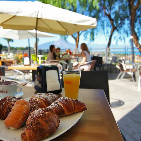 Bed & Breakfast Belvedere Rent 3*